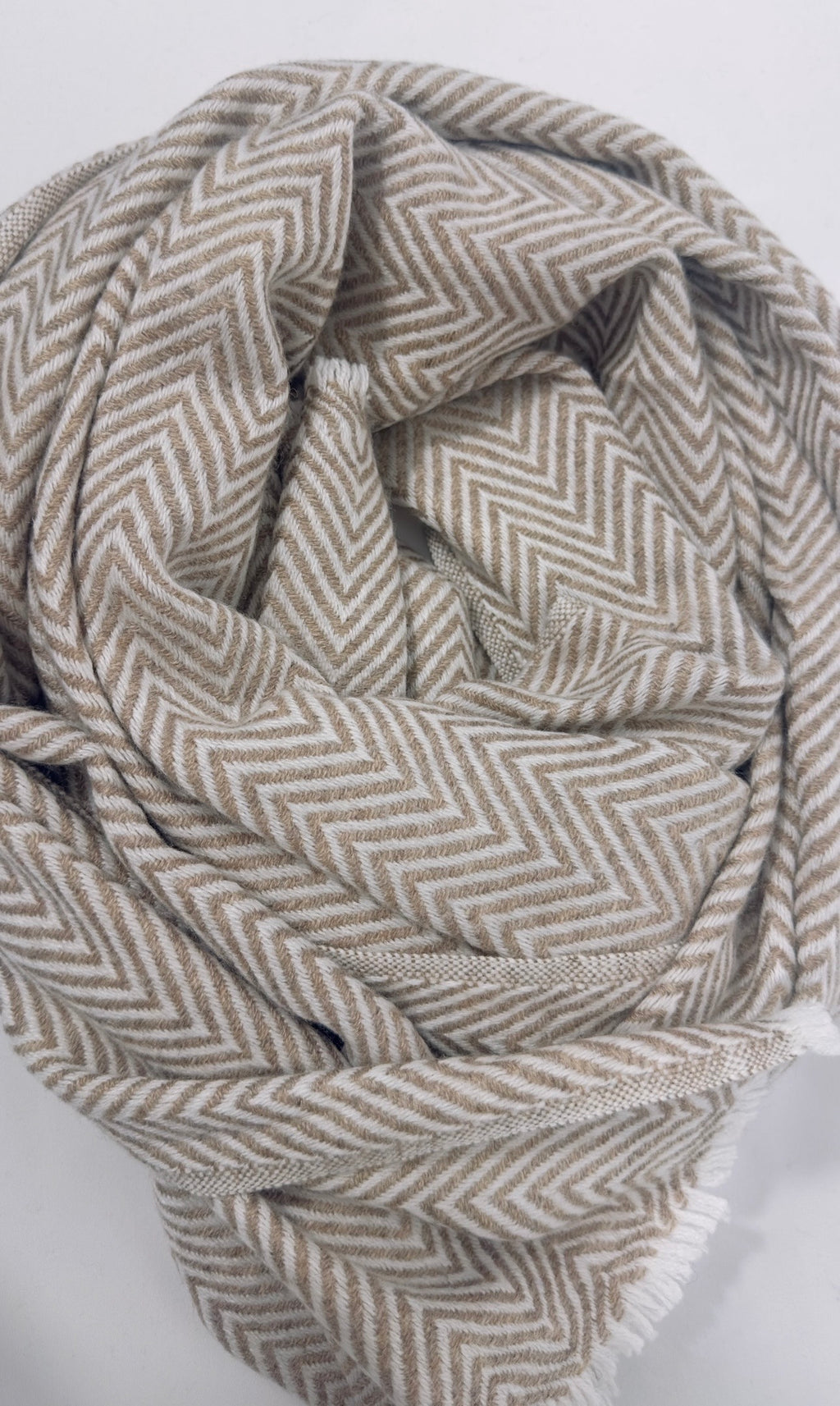 Herringbone Cashmere Scarf – 100% Cashmere
