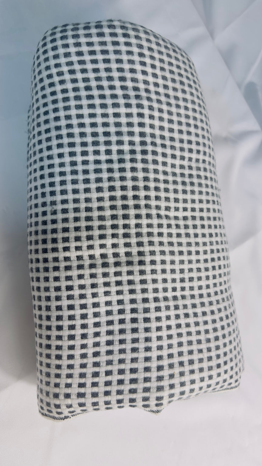 Black and ivory check cashmere blanket – Folded front view