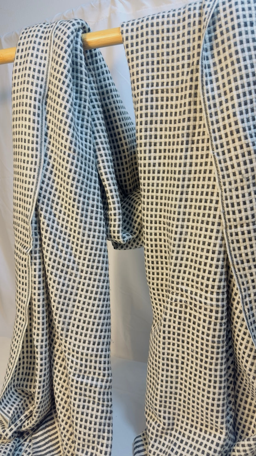 Black and ivory cashmere blanket weave detail